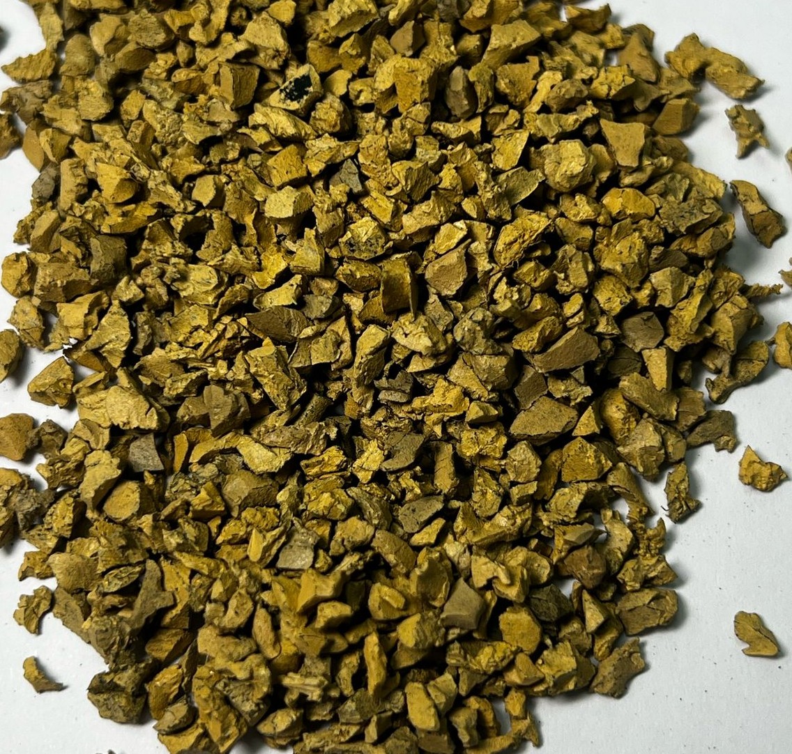 TRACKTECH recycled rubber granulate 1-4mm in green for sports surfaces